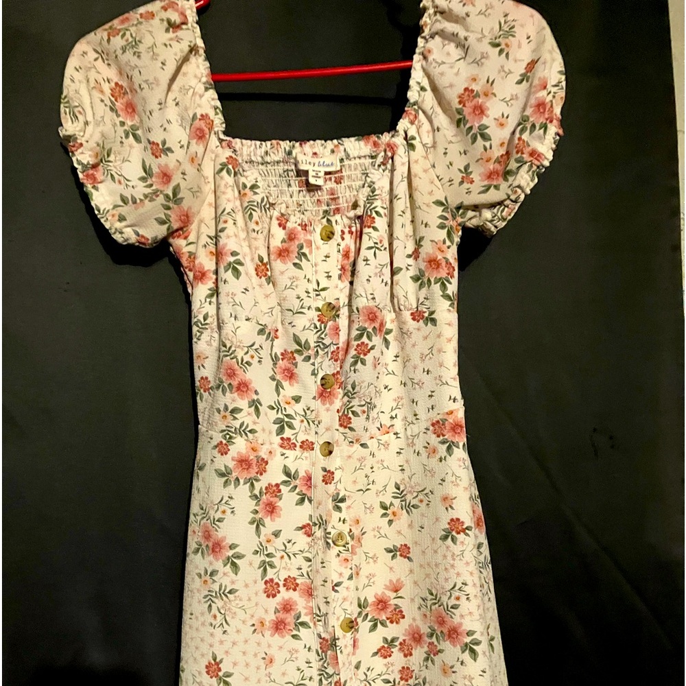Juniors size small dress. Almost new!